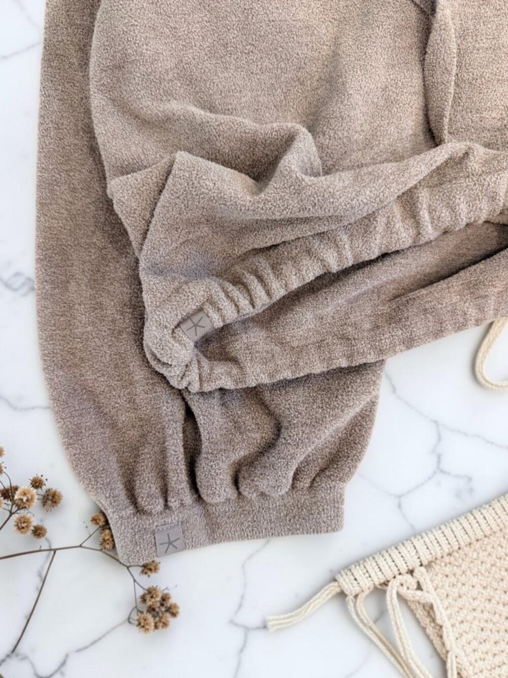 Barefoot Dreams CozyChic Ultra Lite Knit 2 Piece Set Sweatshirt & Joggers M/L? - Picture 11 of 14